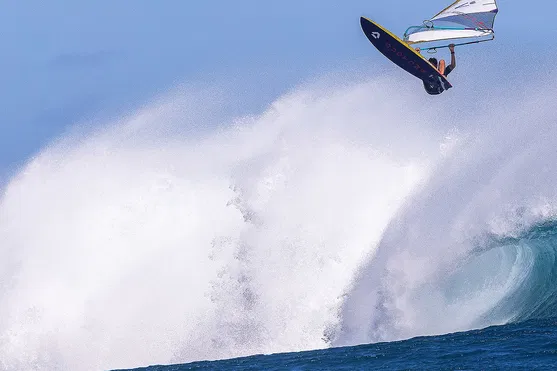 DUOTONE WIND ����� ������� Grip 4 SLS 99 (14240-1001) 24-